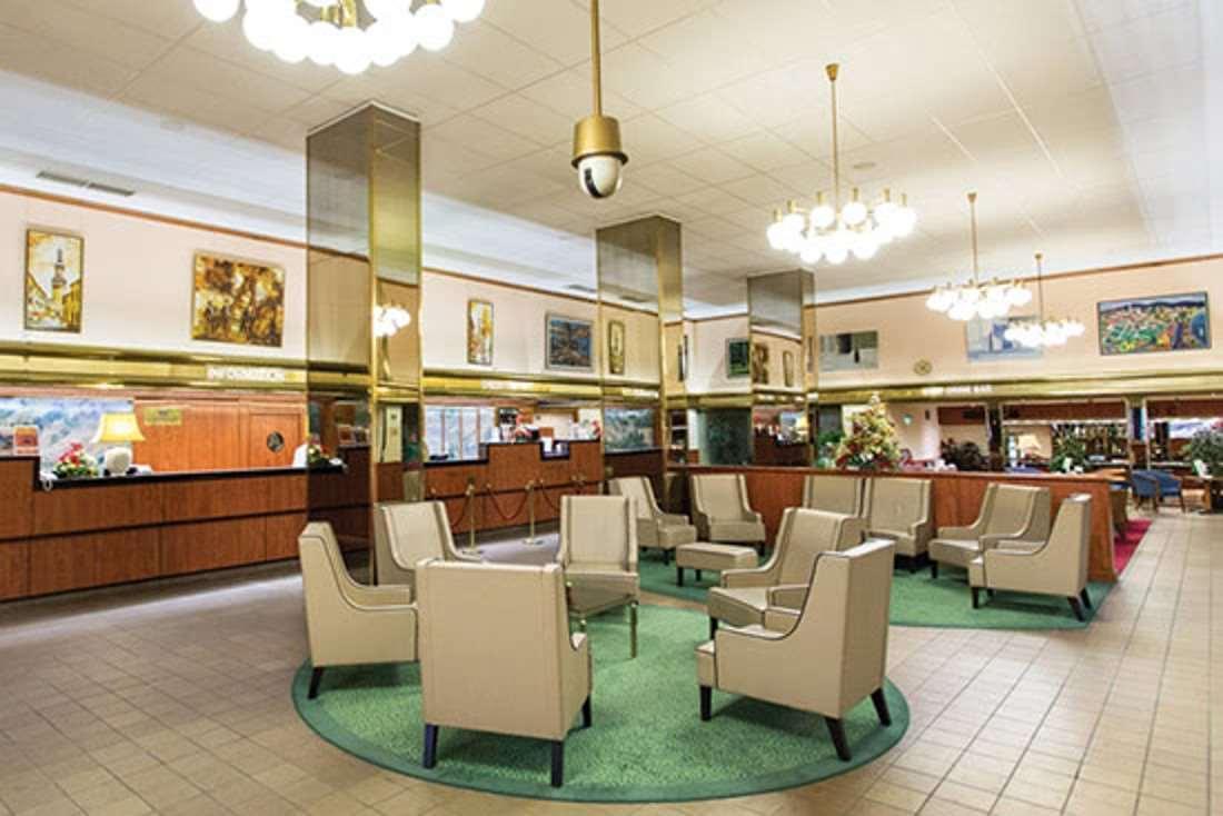 Отель Danubius Hungaria Center 4*