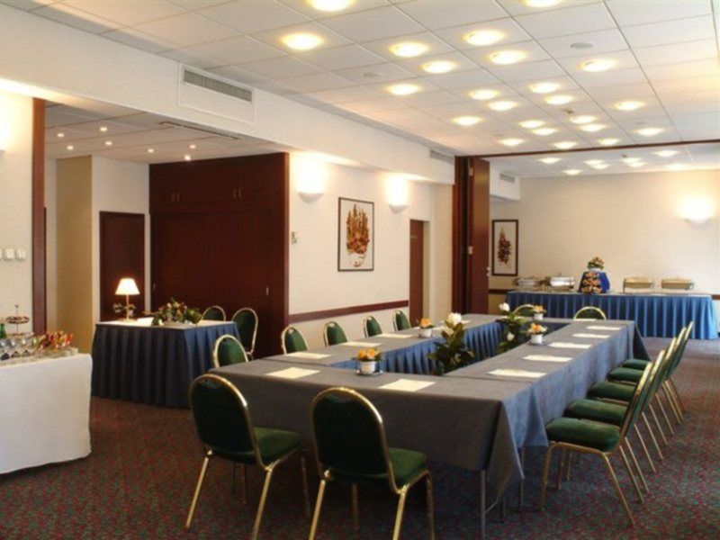 Отель Danubius Hungaria Center